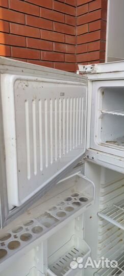 Холодильник Stinol