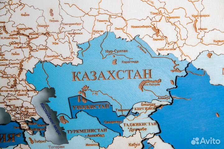 Деревянные карты мира