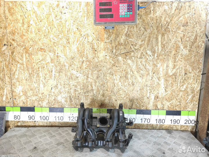 Коллектор впускной Volkswagen Polo 1994-1999