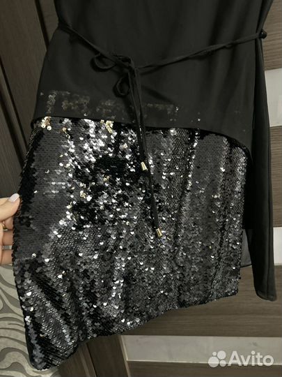 Платье с пайетками