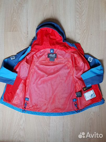 Ветровка jack wolfskin р-р 134