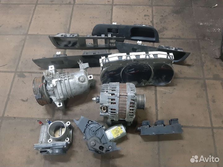 Запчасти nissan tiida