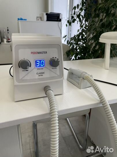 Аппарат для педикюра с пылесосом
