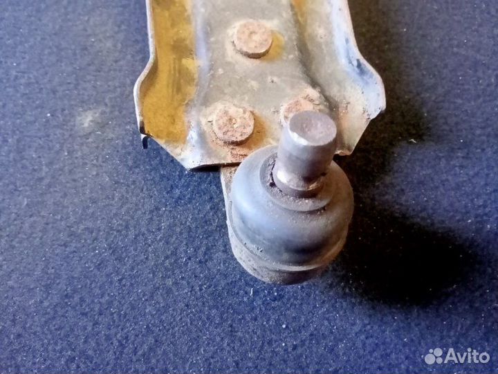 Рычаг подвески передний левый Chevrolet Lacetti