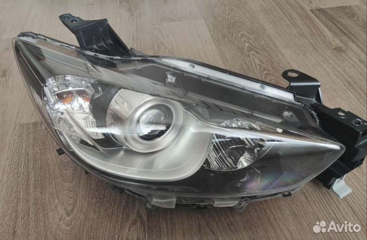 Фара правая Mazda cx-5 2012-2017