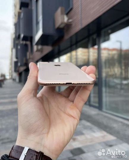 iPhone 8 Plus, 64 ГБ