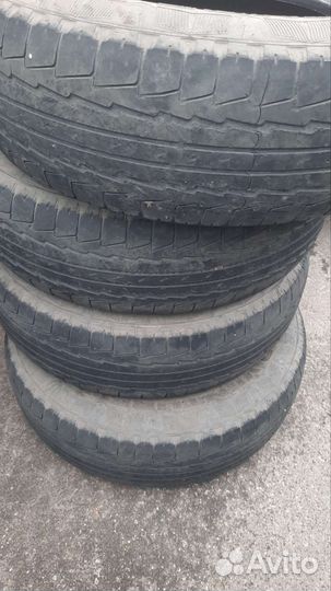 Kumho Ecsta HS51 235/75 R16