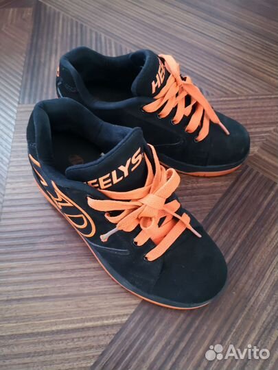 Кроссовки Heelys с колесиками