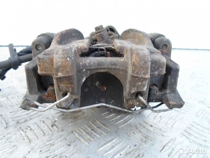 Суппорт задний левый Ford Fusion 2 USA