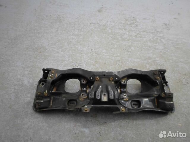 Подрамник Subaru Tribeca WX