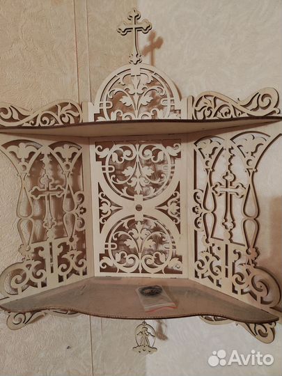 Угловой иконостас