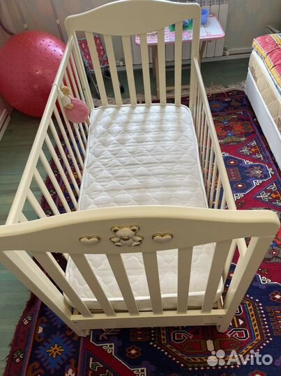 Детская кроватка