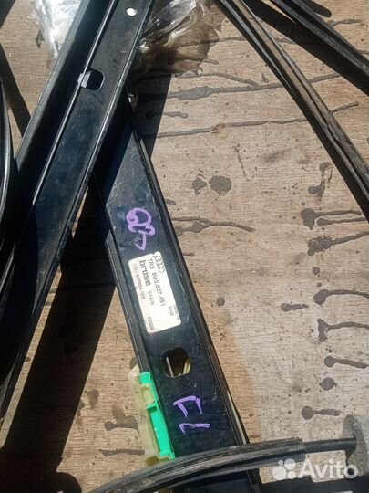 Стеклоподъемник передний правый на Ауди Q3 2014г