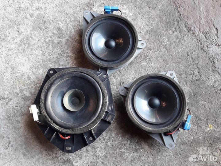 Динамики Toyota crown S170