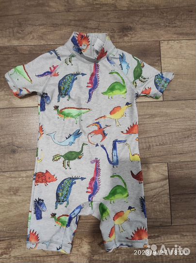 Купальный комбинезон с защитой от солнца