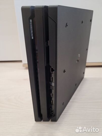 Sony PlayStation 4 pro CUH-7208B