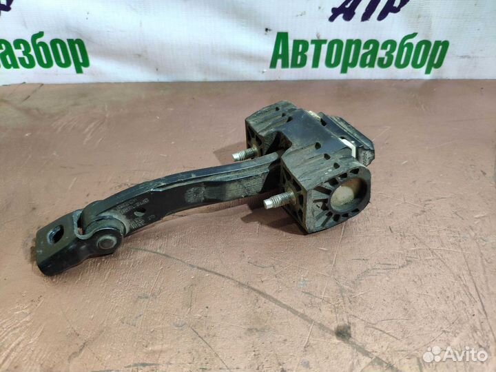 Ограничитель двери передний LADA Granta