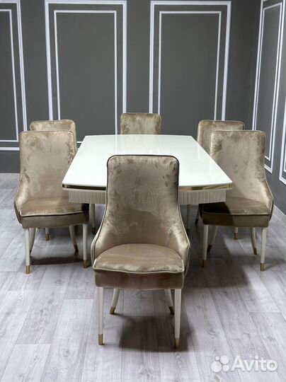 Стол и стулья в гостиную.Оплата при получении