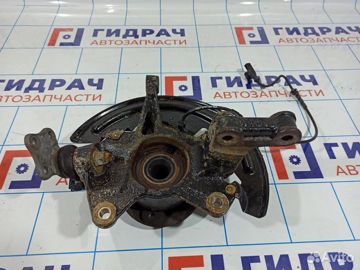 Кулак поворотный передний левый Renault Fluence 40