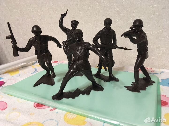 Фигурки красноармейцы СССР