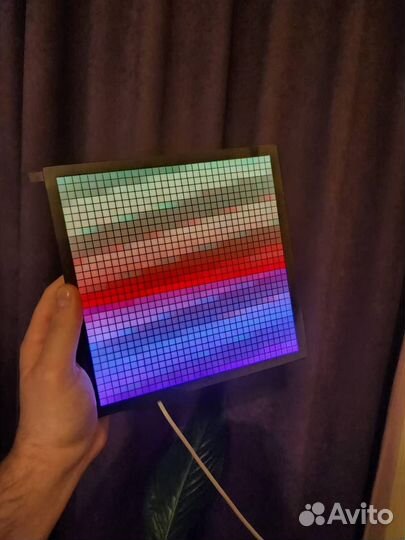 Часы пиксельные новые