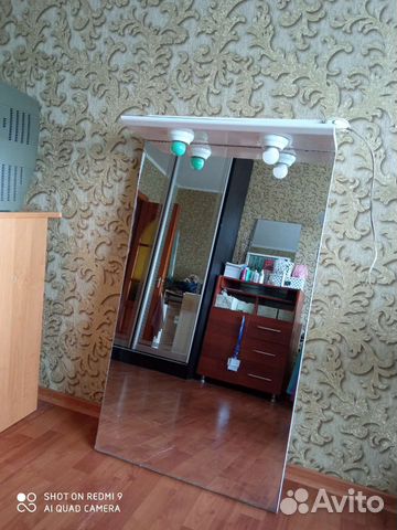 Зеркало на панели с подсветкой