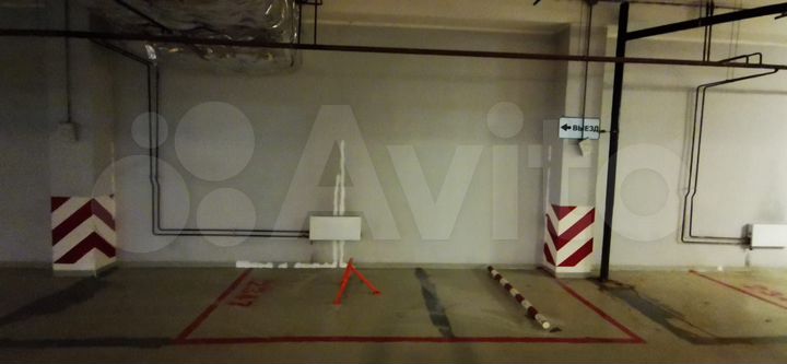 Машиноместо, 12 м²