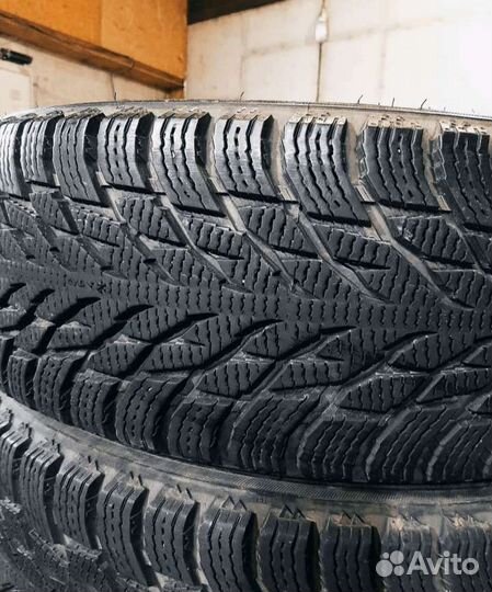 Nokian Tyres Hakkapeliitta R3 235/65 R17
