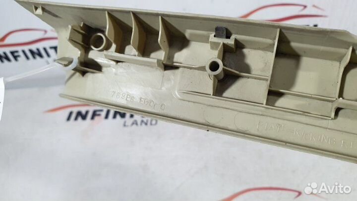 Накладка порога внешняя задняя правая Infiniti