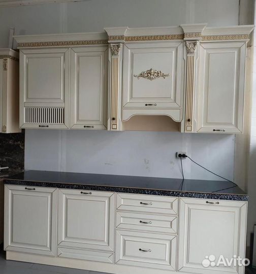 Маленькая кухня в квартиру