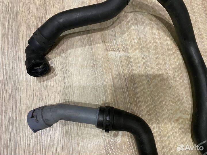 Патрубок отопителя ford