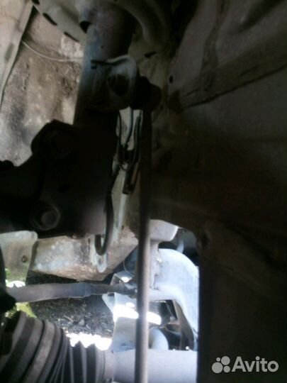 На каролу 150 стойка передняя правая подвески