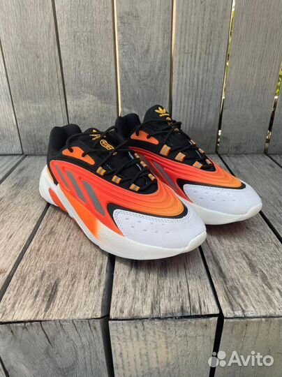 Кроссовки Adidas ozelia