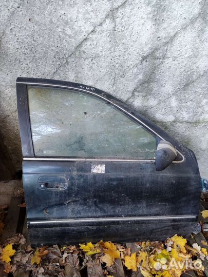 Дверь передняя правая Hyundai elantra 1990-1995