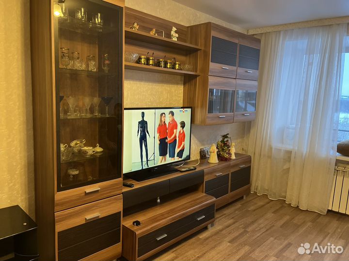 Стенка в гостиную