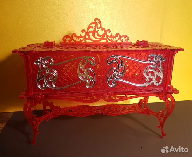 Узорная шкатулка - комодик