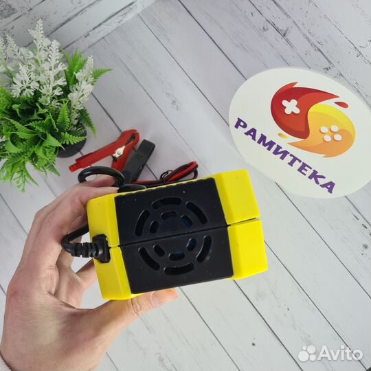 Зарядное устройство для аккумулятора 12 V