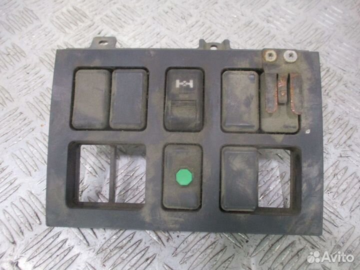 Панель кнопок Volvo 3175601
