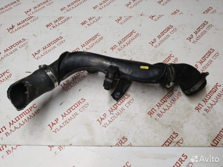 Патрубок интеркулера Volkswagen Tiguan cawa 2010