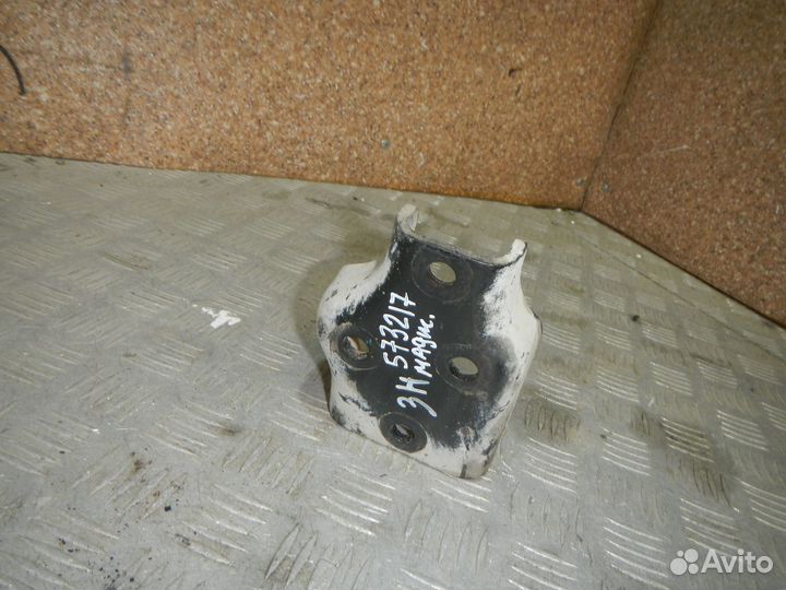 Кронштейн кпп, KIA -magentis (05-10)