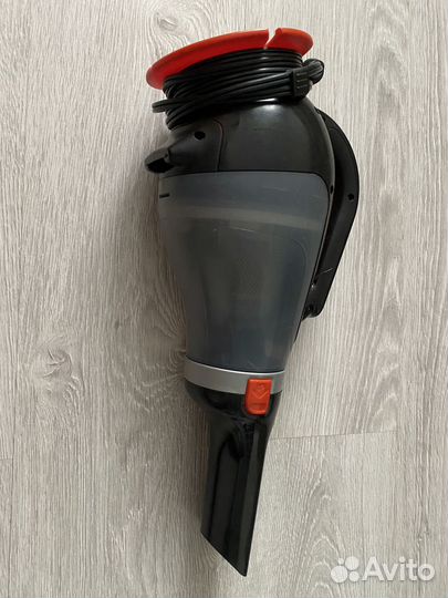 Автомобильный пылесос black+decker