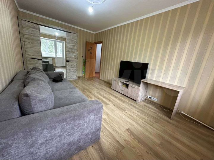 2-к. квартира, 50 м², 5/5 эт.