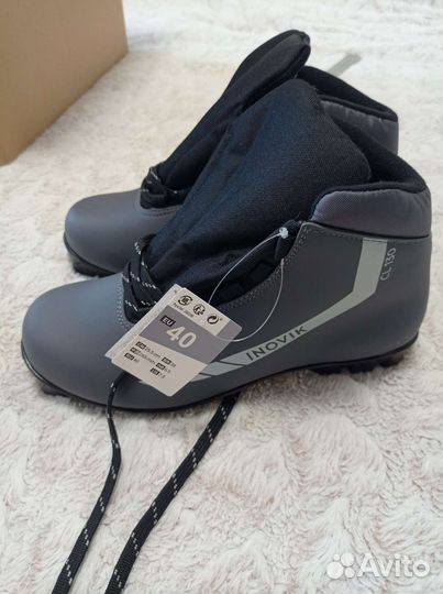 Лыжные ботинки NNN р. 40 новые