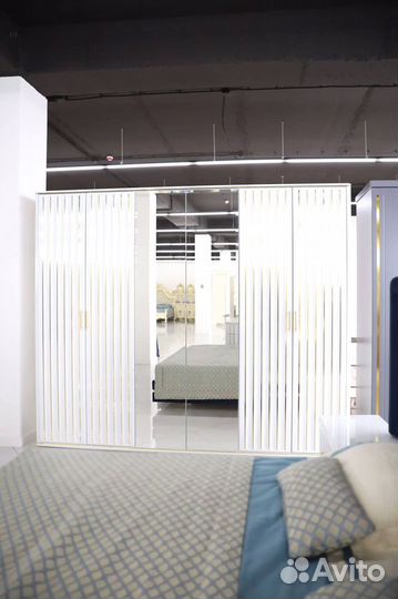 Спальный гарнитур