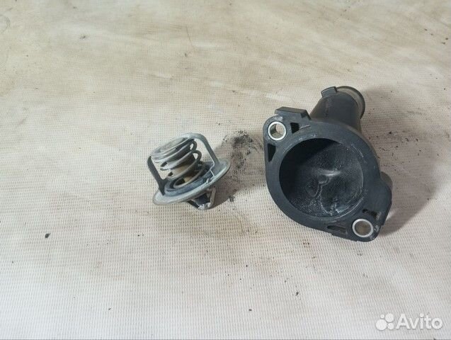 Корпус термостата Nissan Note