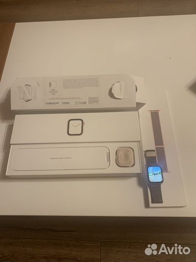 Часы apple Watch 4 40 mm