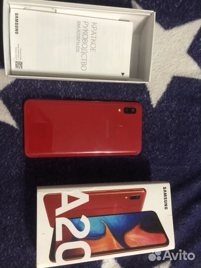 Samsung Galaxy A20, 3/32 ГБ