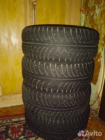 Gislaved Nord Frost 5 205/55 R16 94M