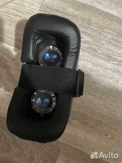 Очки виртуальной реальности для телефона