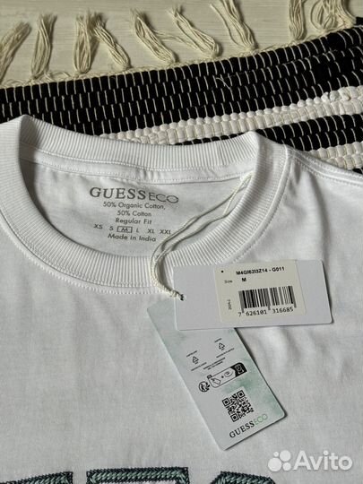 Новая футболка Guess Оригинал